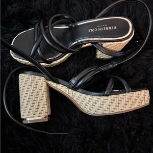 Kenneth Cole Black and Tan Platform Sandals